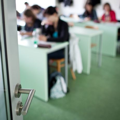 Stuck on a Waiting List? How Community College Students Can Combat College Admission Freezes Stuck on a Waiting List? How Community College Students Can Combat College Admission Freezes