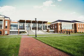 Pros & Cons of Community College On-Campus Housing 2025 Pros & Cons of Community College On-Campus Housing 2025