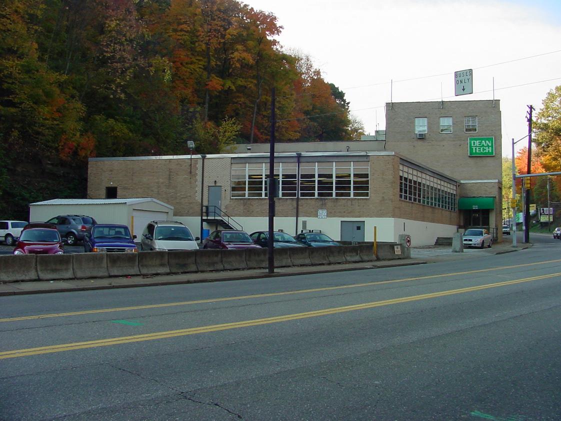 Dean Institute of Technology Photo #0